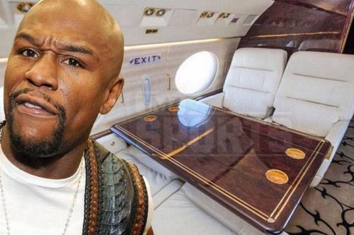 'Soi' nội thất dát vàng trên chuyên cơ của Floyd Mayweather