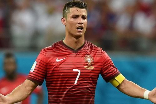 Ronaldo góp mặt trong danh sách siêu sao đá tệ khi lên tuyển
