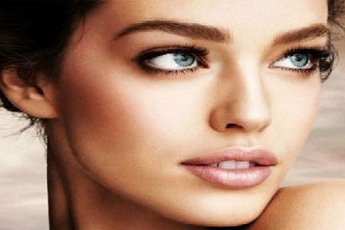 Nữ giới có nét tướng này, vợ chồng sớm muộn cũng tan đàn xẻ nghé!
