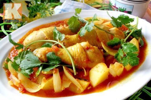 Gà hầm sốt cà chua đơn giản mà ngon mê