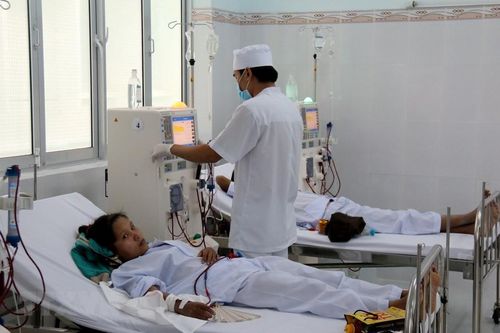 TP.HCM: Người bệnh chạy thận nhân tạo ngay tại trạm y tế phường