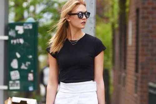 Cách mặc quần ống rộng như Karlie Kloss
