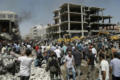 Clip đánh bom kép kinh hoàng tại Syria khiến gần 190 người thương vong