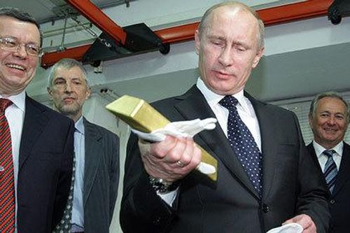 Putin âm thầm mua vàng ròng: Không thể xem thường