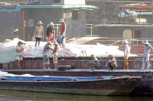 An Giang: Chống hợp thức hóa đường cát nhập lậu