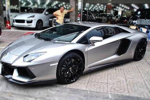 Siêu xe Aventador DMC Molto Veloce 'độc nhất' Việt Nam