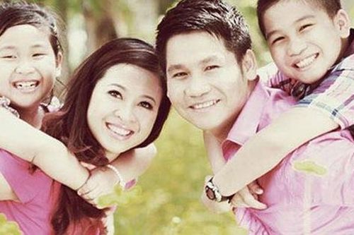 Ca sĩ Trọng Tấn: 'Với các con, tôi lạt mềm buộc chặt'