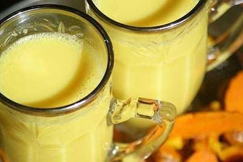 Sữa nghệ: Thức uống lạ trị 7 thứ bệnh