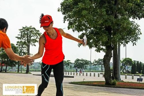 'Long Biên Marathon 2016- Chạy bộ kết nối lòng nhân ái'