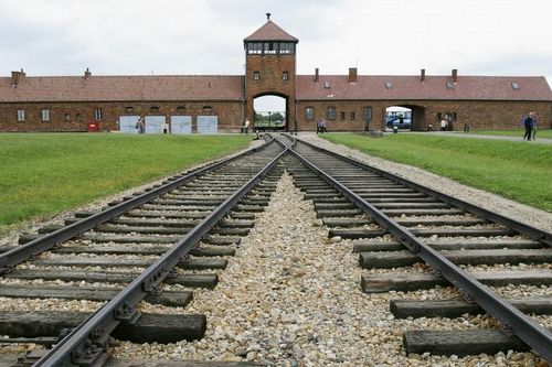 Sự thật giật mình về trại tập trung khét tiếng của Hitler