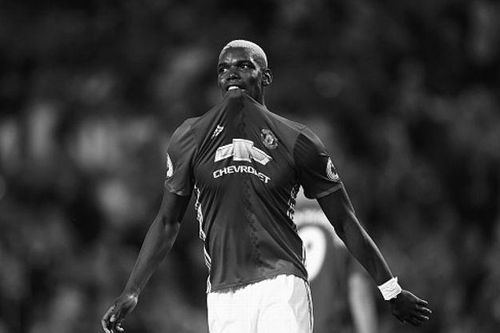 Pogba tặng đội bóng cũ cả đống quà đắt tiền