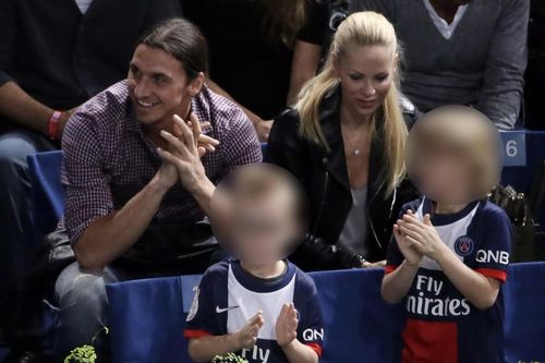 Ibrahimovic gửi quý tử đến lò đào tạo trẻ của MU