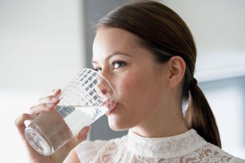Tác hại của việc uống không đủ nước mỗi ngày
