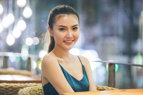 Gia cảnh nợ nần, ba bán vé số của tân Nữ hoàng Ngọc Duyên