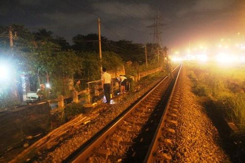 Nam thanh niên bị tàu hỏa tông chết khi băng qua đường ray
