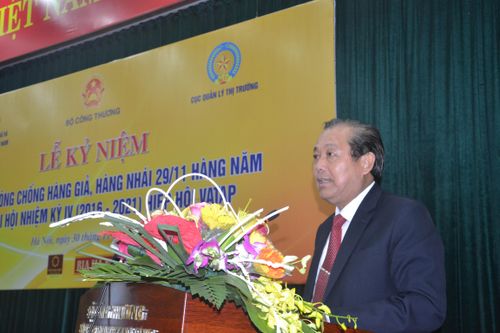 'Mở đợt tổng lực truy quét, đánh mạnh, đánh trúng vào các 'ổ' hàng giả, hàng nhái'