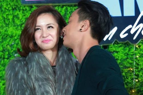 Jun Vũ - Đình Hiếu không dám diễn lại cảnh hôn trên sân khấu