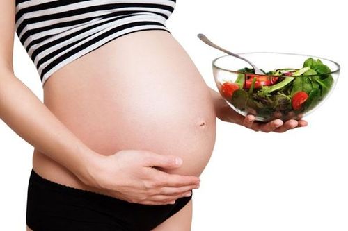 Điều gì xảy ra nếu bà bầu ăn uống thiếu dinh dưỡng