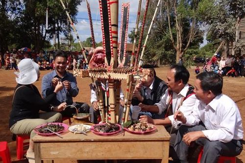 Bí quyết ủ trong ché rượu cần