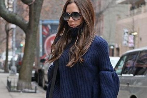 Diện áo len oversized trẻ trung như sao ngoại
