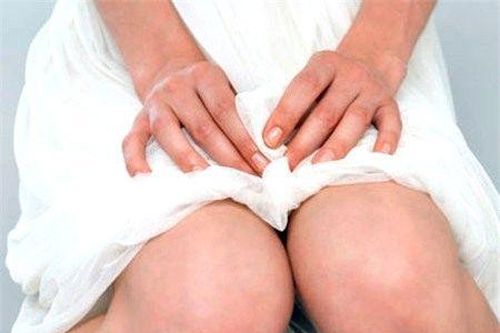 Hai thói quen đang tàn phá 'vùng kín' của chị em