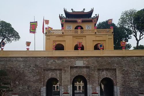 Hoàng Thành Thăng Long được quét vôi vàng