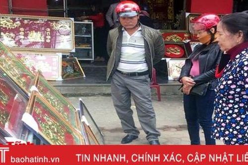 Nhộn nhịp thị trường tranh mừng thọ đầu xuân