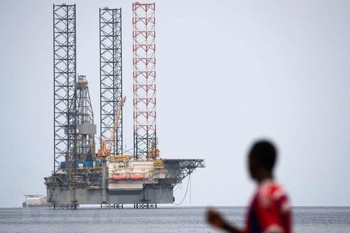 Mối lo dư cung tiếp tục ám ảnh thị trường dầu mỏ châu Á