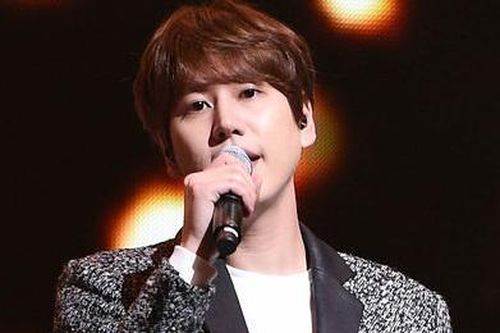Thành viên Super Junior bị ê-kíp bỏ rơi khi khách sạn cháy
