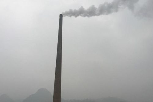 Lương Sơn, Hòa Bình: Hàng chục hộ dân bị 'bức tử' bởi lò gạch