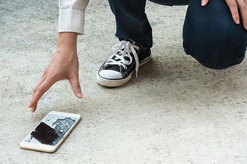 Apple thay đổi chính sách bảo hành iPhone