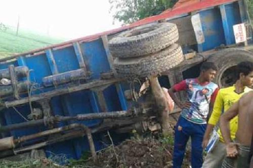 Tai nạn đường bộ ở Bangladesh, 10 người tử vong