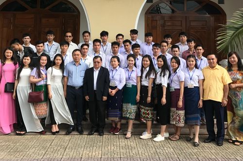 Sinh viên Lào trải nghiệm môi trường văn hóa Việt Nam
