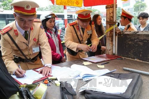 Có thể tham gia giao thông khi có giấy hẹn lấy bằng lái xe không?