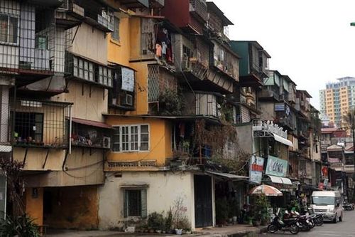 Hà Nội: Hơn 10 năm mới cải tạo được 1% chung cư cũ