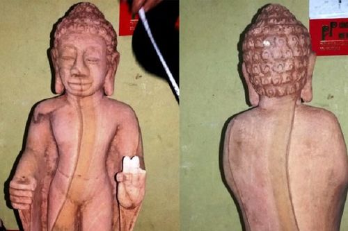 Đào được pho tượng phật giả cổ, cả gia đình mất ăn mất ngủ