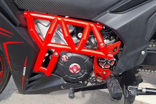 Honda Winner độ phiên bản Ducati đen nhám cực ấn tượng