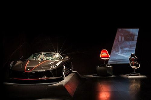'Phát sốt' ghế văn phòng siêu xe Ferrari giá 180 triệu