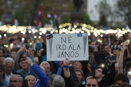 Hungary 'giơ thẻ đỏ' với các phần tử cấp tiến