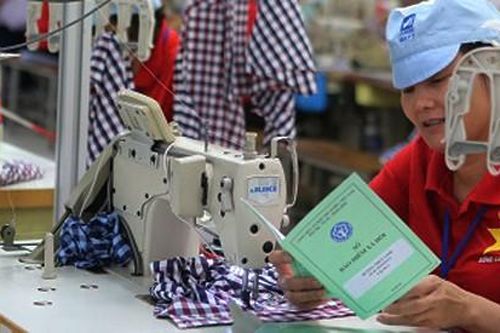 Rút ngắn thời gian cấp sổ bảo hiểm xã hội