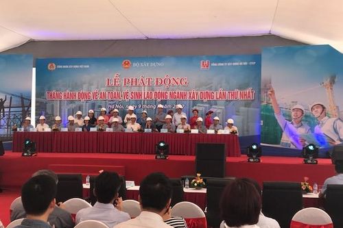 Các đơn vị ngành xây dựng cam kết về an toàn, vệ sinh lao động