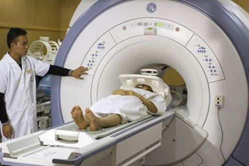 Chụp MRI là cách chuẩn đoán thoát vị đĩa đệm chuẩn xác nhất