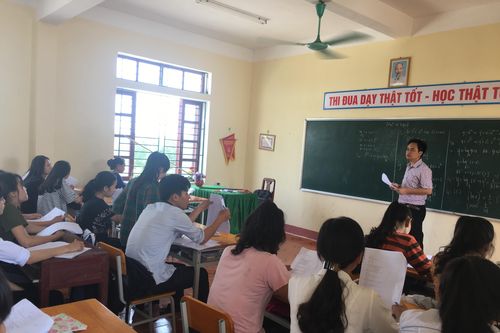 Trò và thầy quyết liệt ôn thi chặng nước rút