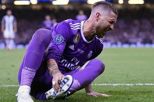 Pha ăn vạ của Ramos khiến Cuadrado nhận thẻ đỏ