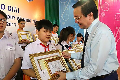 Tiếng Anh tích hợp - bước đột phá