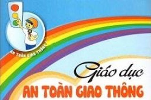 Giáo dục an toàn giao thông cho học sinh phổ thông Hà Nội