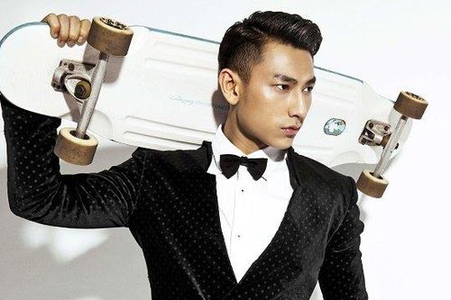 Fan 'đứng ngồi không yên' với sách ảnh đẹp mắt của Isaac