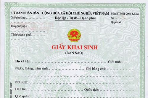Vợ chồng người Việt có được đặt tên con bằng tiếng nước ngoài?