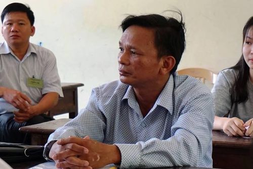 Thí sinh 53 tuổi đi thi THPT quốc gia