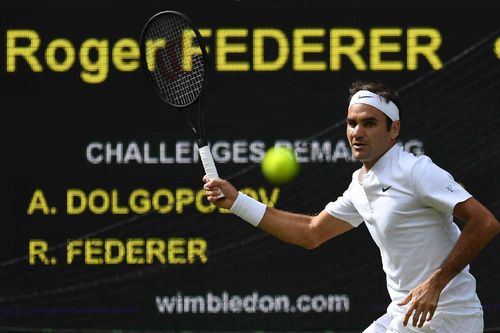 Sự trùng hợp kỳ lạ giữa Federer và Djokovic ở trận ra quân